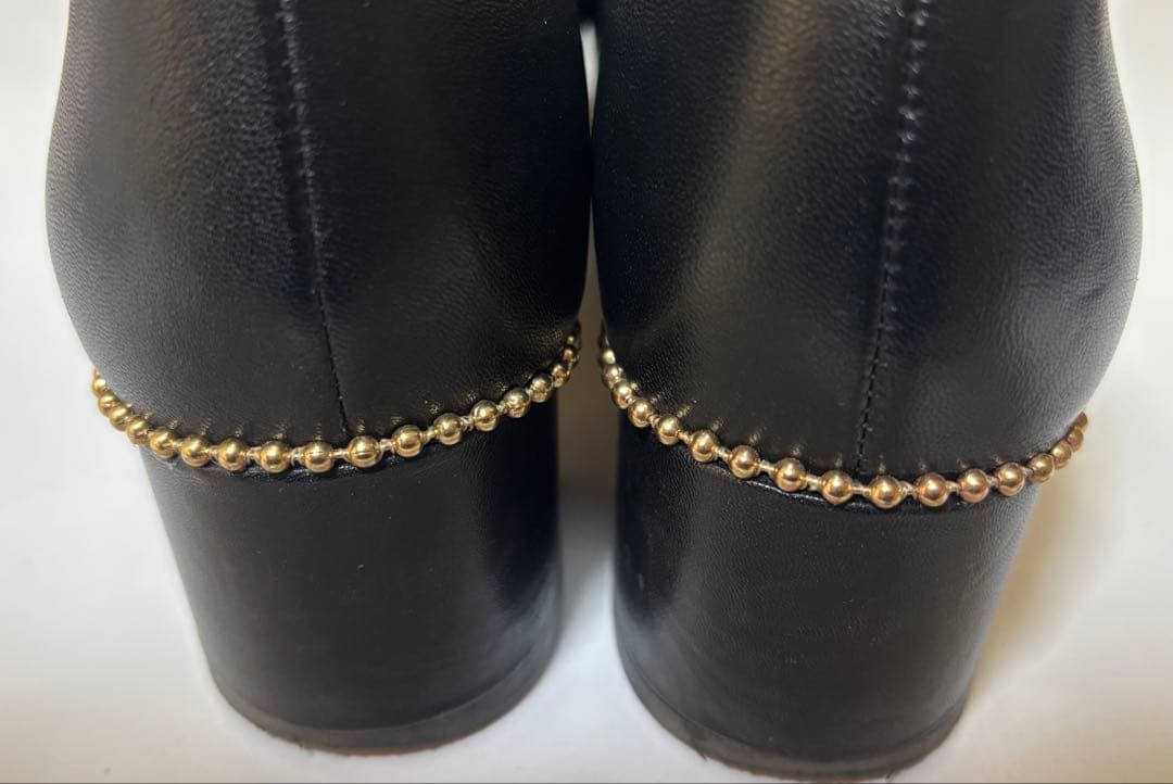 【USED】COACHコーチWilla pump スタッズアクセント 24.0