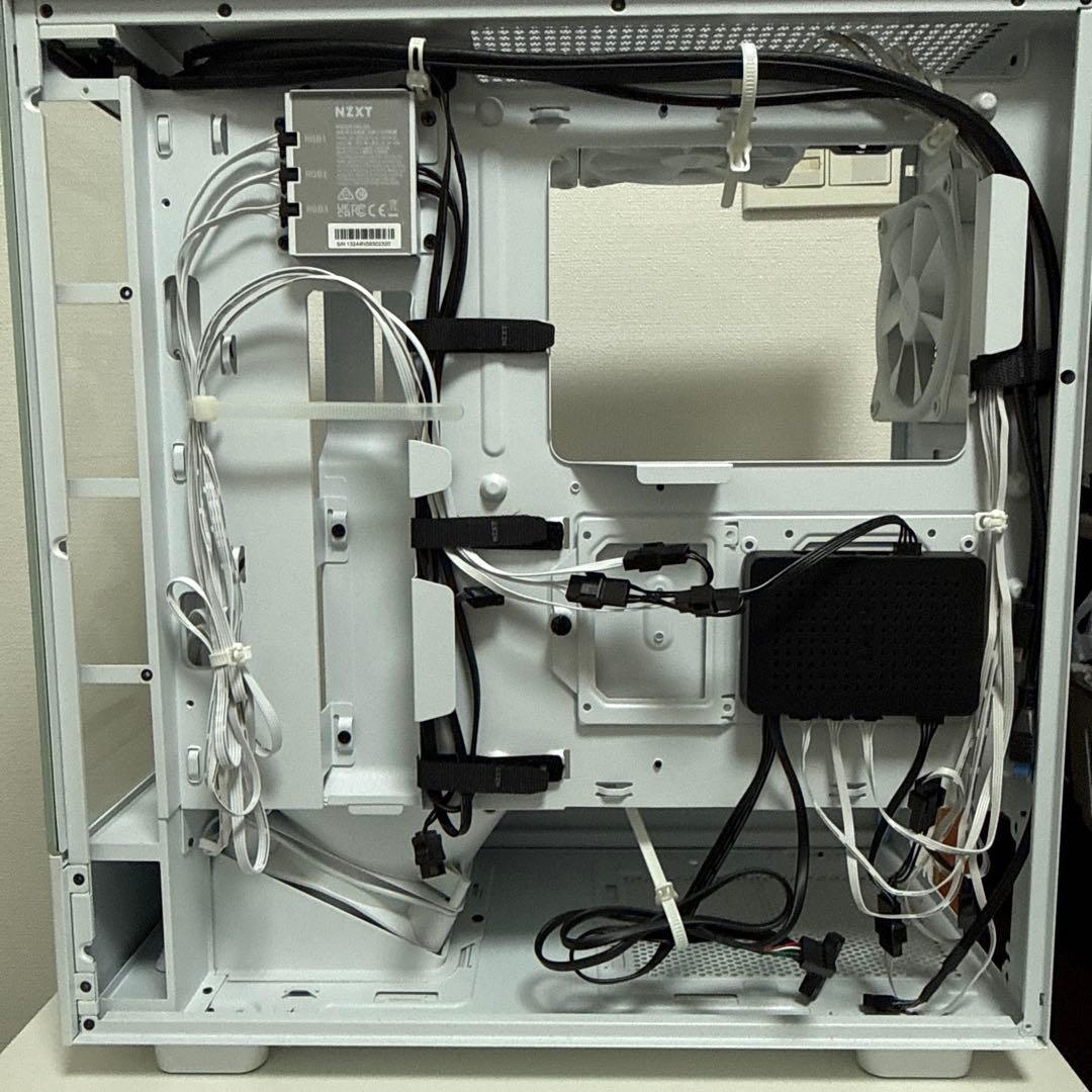 NZXT H5 Elite ケース RGBファンコントローラー付き
