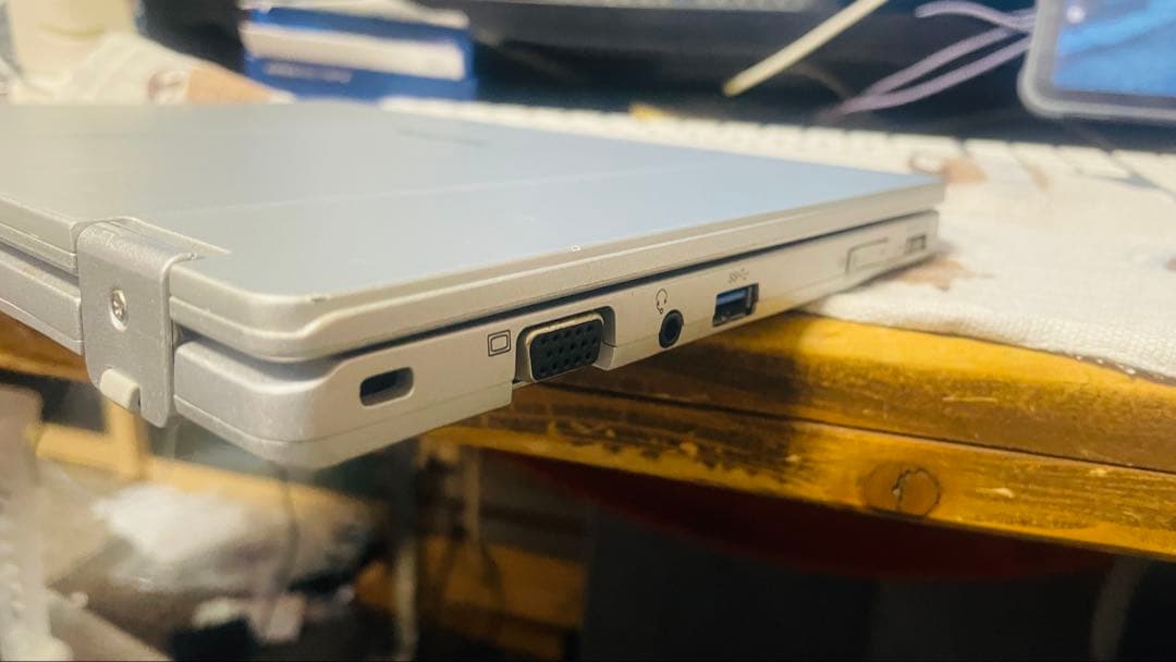 宗*4様 CF-RZ6 LTE対応 2180時間 Panasonic レッツノー