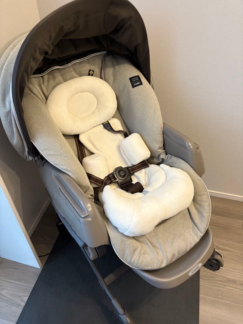 【美品】Combi ネムリラ AT BEDi EG 電動チェア