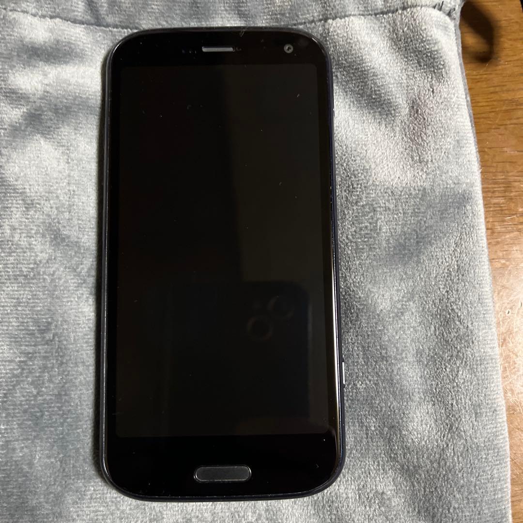 【docomo 】ドコモらくらくスマートフォン F-52B SIMフリー➕付属品