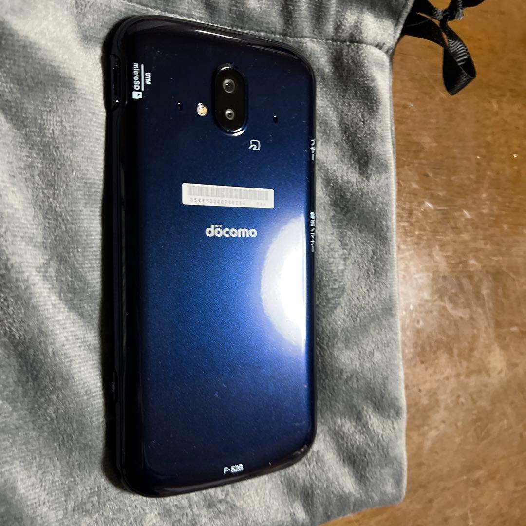 【docomo 】ドコモらくらくスマートフォン F-52B SIMフリー➕付属品