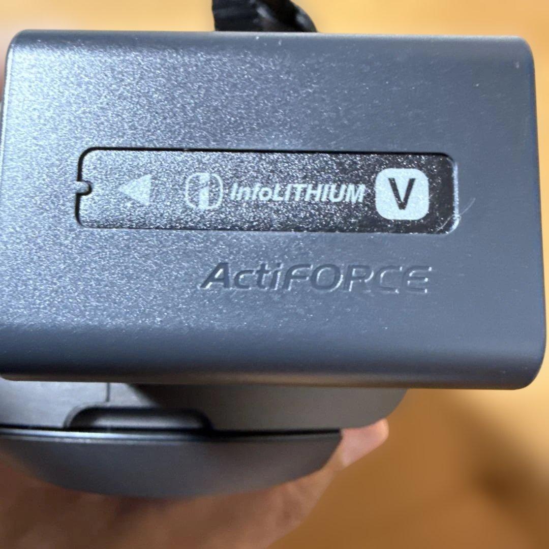 ★超美品★４Ｋハンディカム＆三脚セット