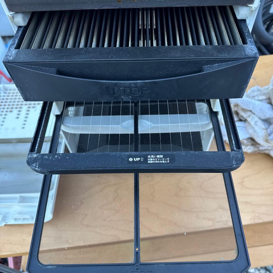 AirDog 空気清浄機 縦型デザイン　2021年　ジャンク