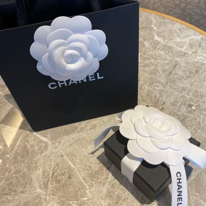 CHANEL ピアス　ゴールド　片耳