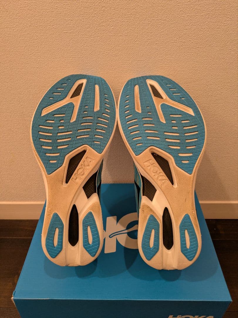 ひ*ん様 【美品】HOKA CIELO X1 2.0 ホカ シエロ 28.0cm