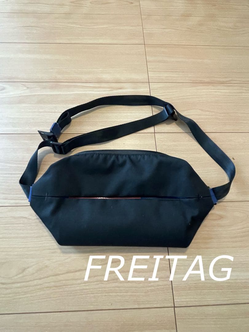 FREITAG ボディバッグ 黒
