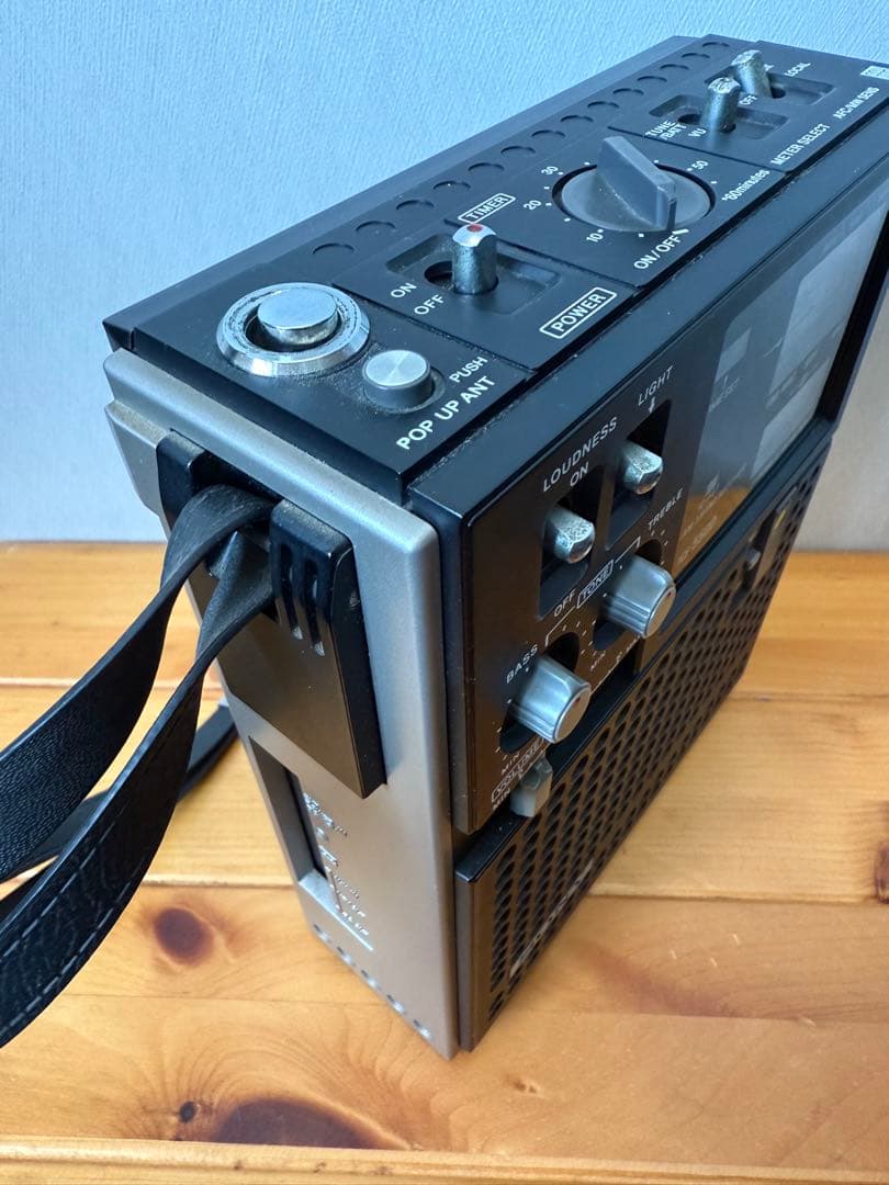 SONY ICF-5500 ポータブルラジオ　ケース付