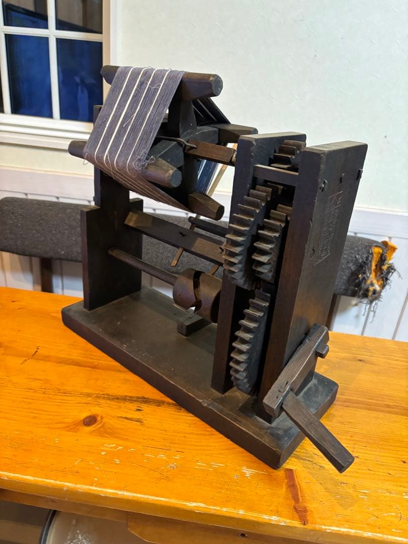 木製糸巻き機