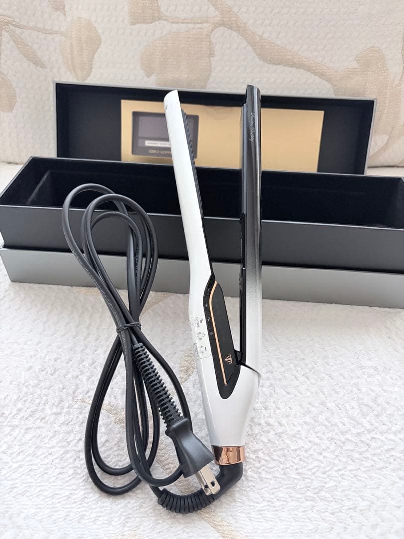 値下げHAIRBEAURON TIARALEEN ストレートヘアアイロン