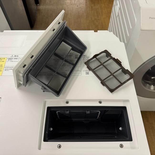 地域限定送料無料　超美品 パナソニック ドラム式洗濯乾燥機 NA-LX113B