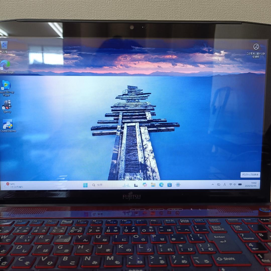 ノートPC Core i7 Windows11 SSD メモリ8GB 富士通 赤