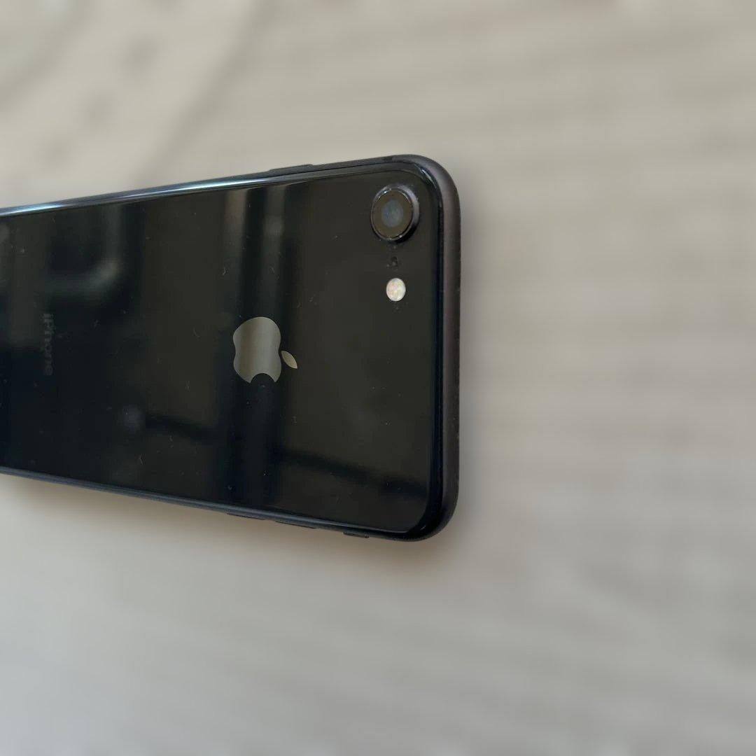 【美品】Apple iPhone 8 スペースグレイ　64GB