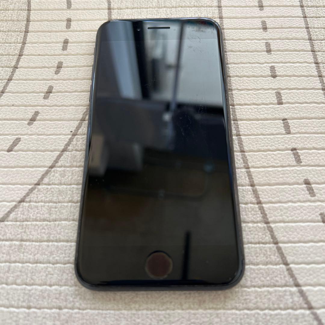 【美品】Apple iPhone 8 スペースグレイ　64GB