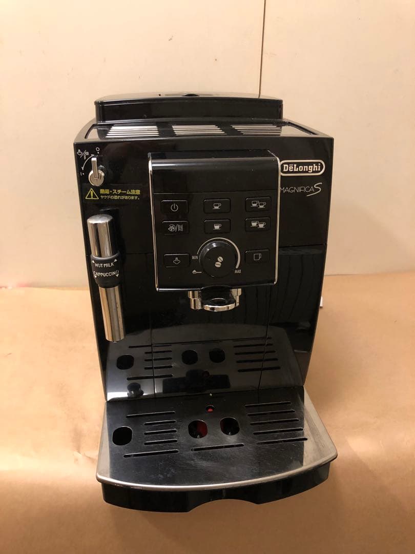 デロンギ　マグニフィカS コンパクト全自動エスプレッソマシン