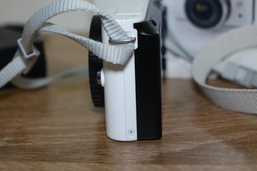 Nikon 1 J2 ホワイト ダブルレンズキット 動作確認済み フルセット