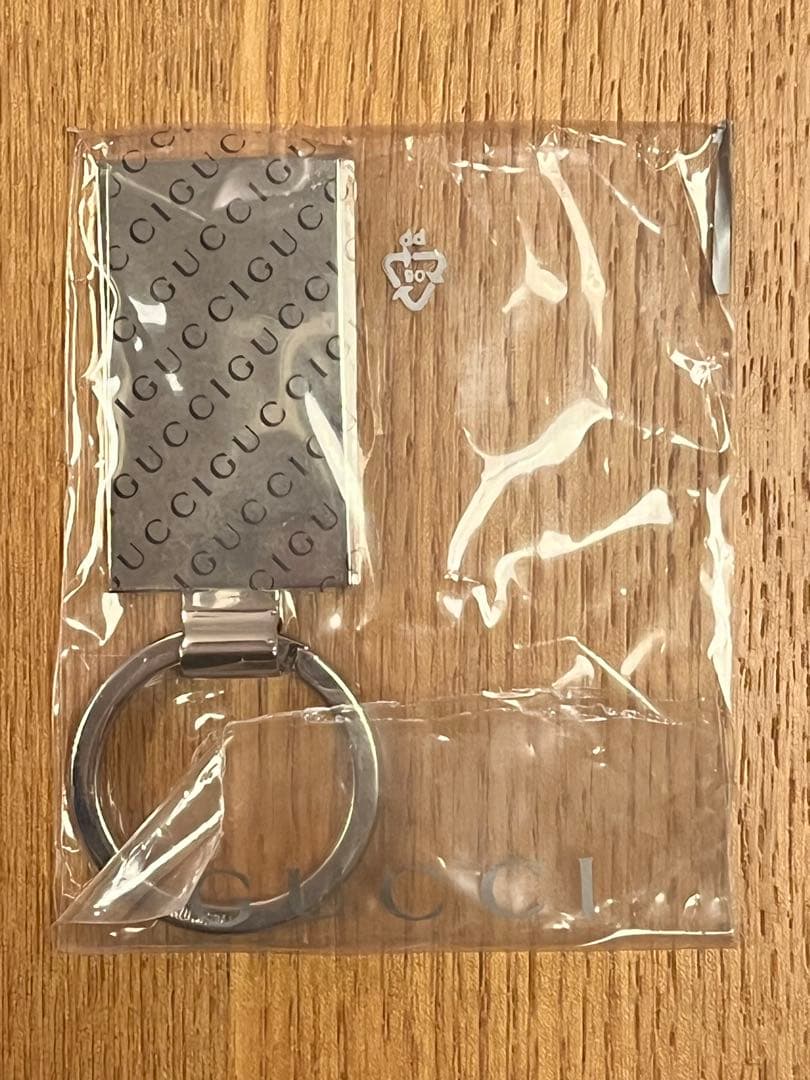 GUCCI ブラウンレザー キーホルダー