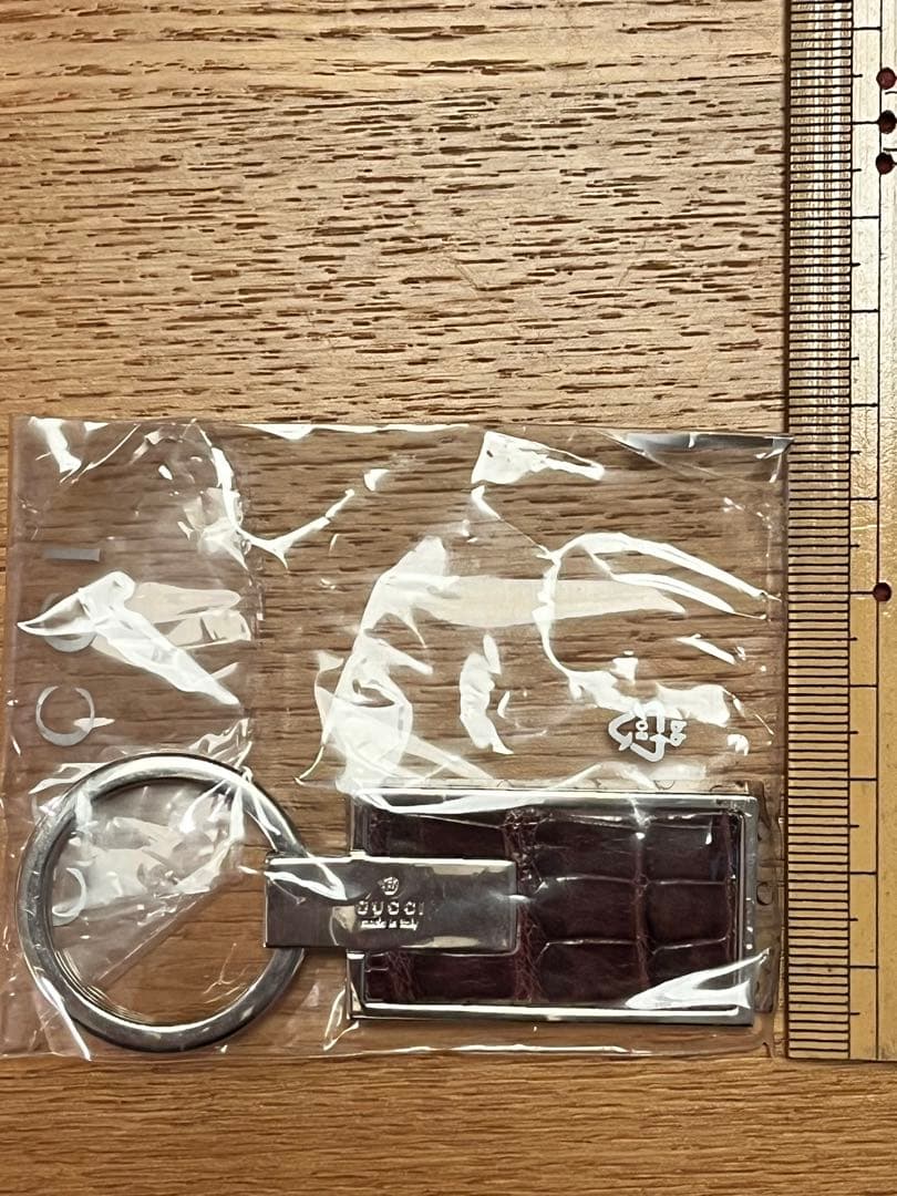 GUCCI ブラウンレザー キーホルダー