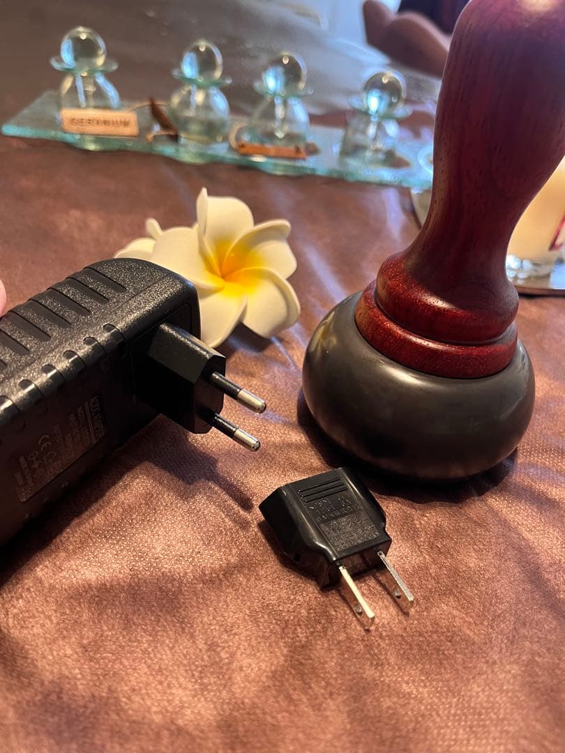 マ*ル様 ベン石温熱器　ホットストーンセラピー温石　日本でも海外でも使えるコンセ