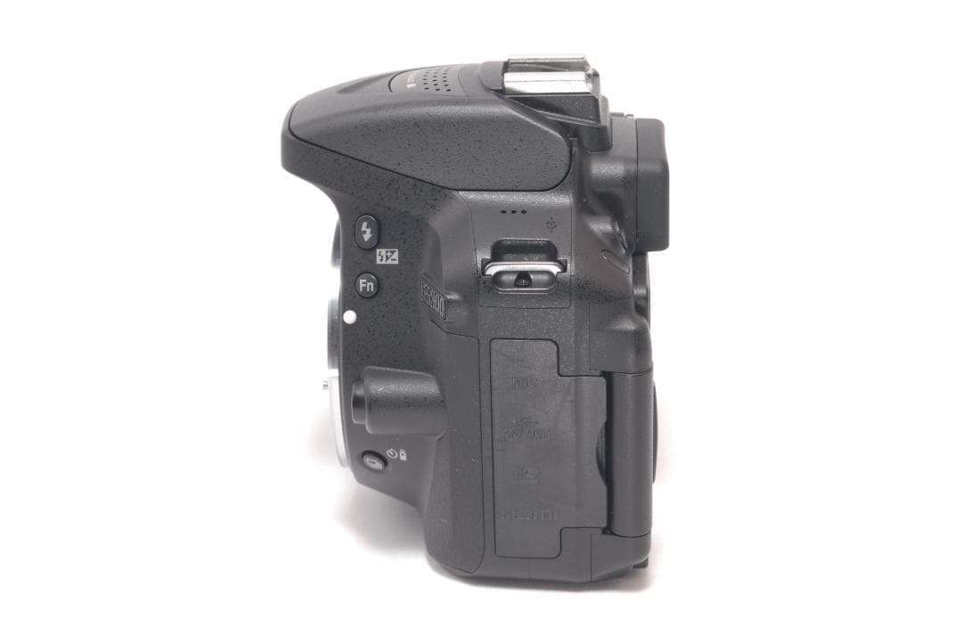 ⭐️スマホ転送OK⭐️Nikon D5300　ニコン　デジタル一眼レフ