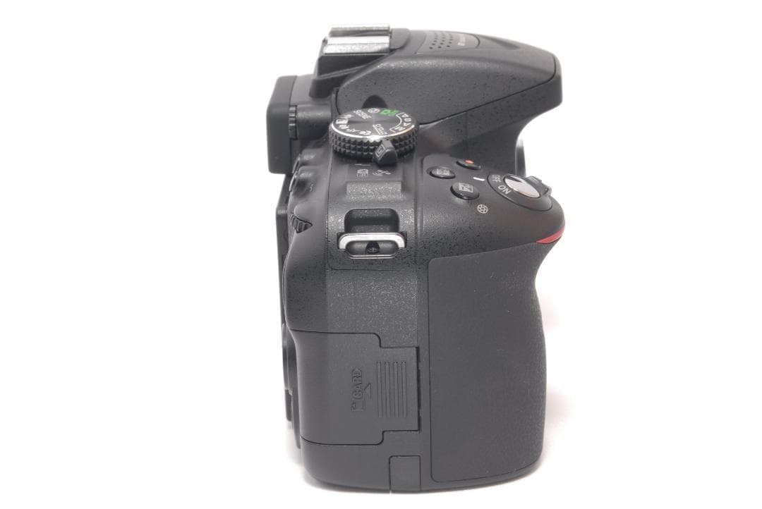 ⭐️スマホ転送OK⭐️Nikon D5300　ニコン　デジタル一眼レフ
