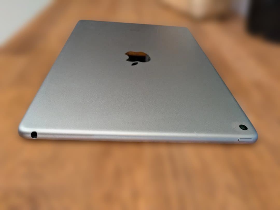 Apple iPad Air 2 10.2インチ スペースグレー 本体