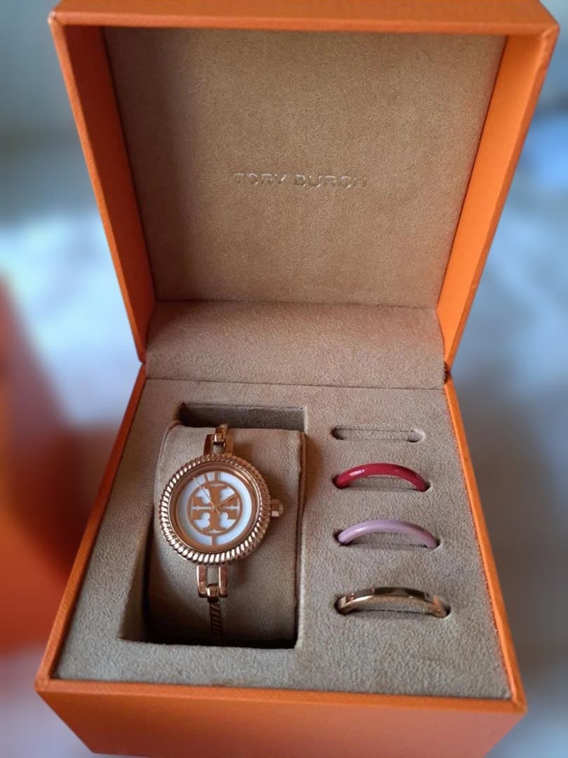 Tory Burch ゴールド/ピンク 時計 交換用ベゼル付き