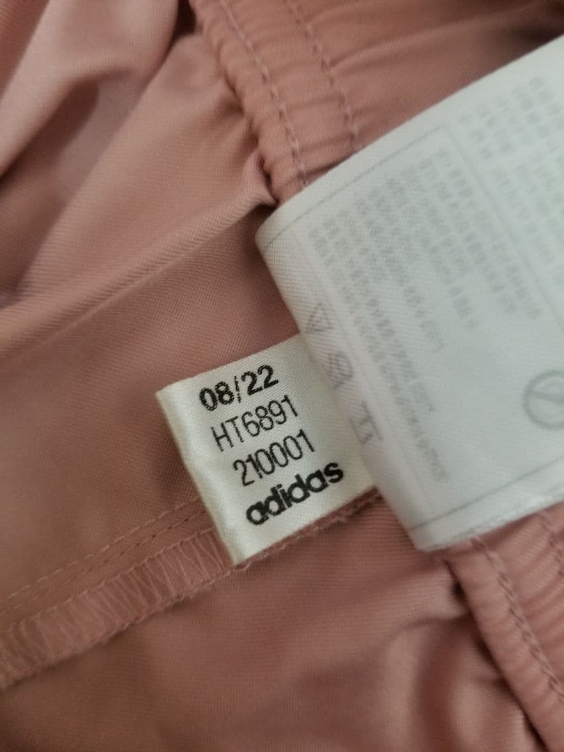 美品 adidas ハーフパンツ サッカー日本代表　ショートパンツnigo 桜餅