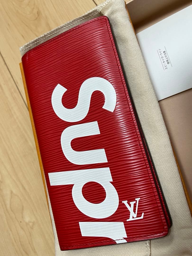 ルイヴィトン　シュプリーム　長財布　あ