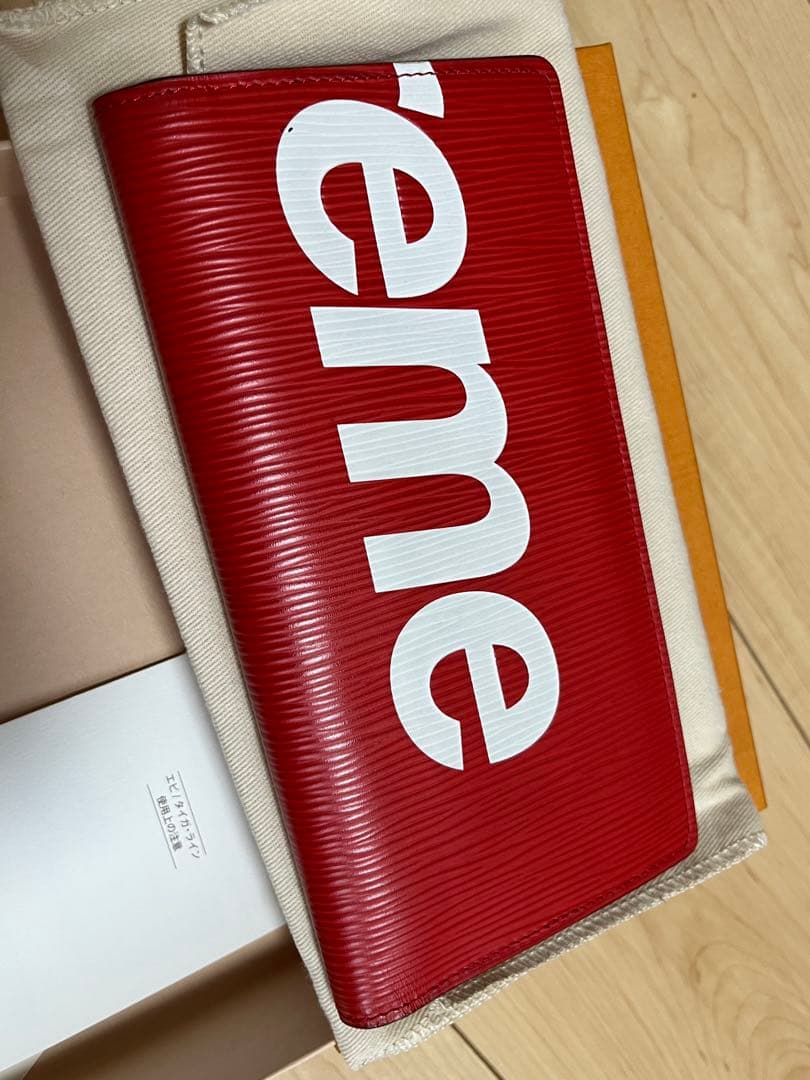 ルイヴィトン　シュプリーム　長財布　あ