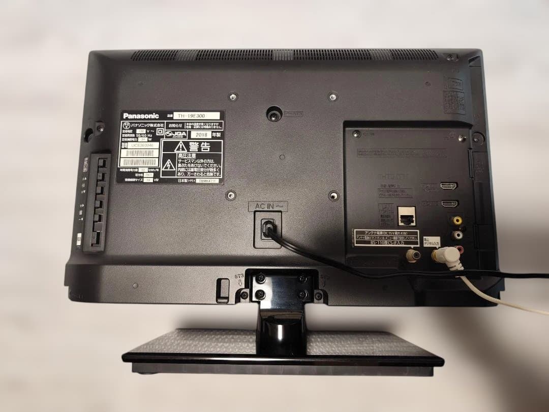 Panasonic TH-19E300 19インチ液晶テレビ 2018年製