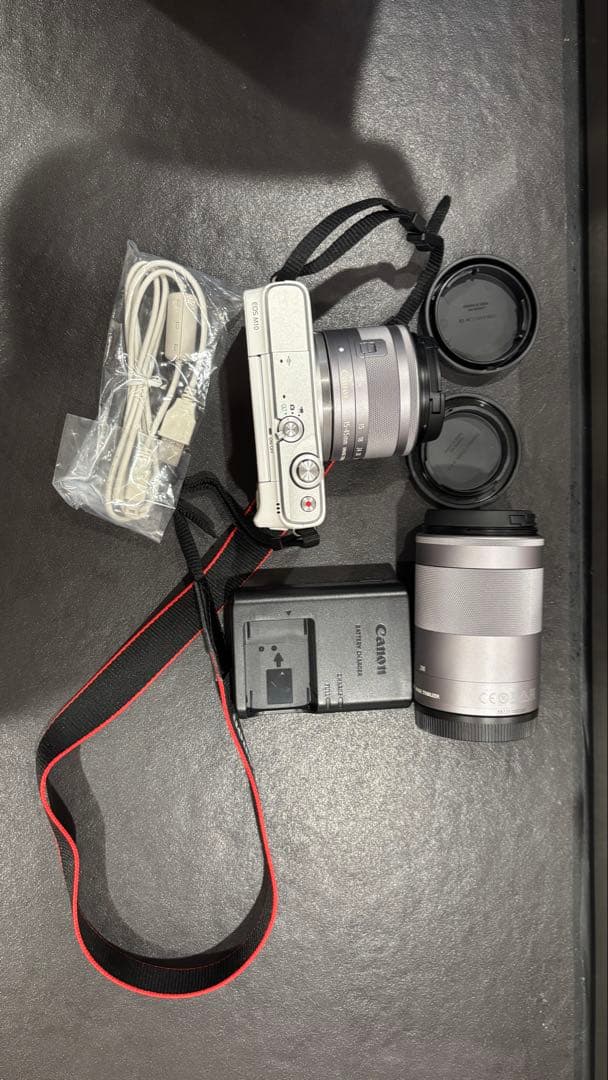 Canon ミラーレス一眼カメラ レンズ2本付き