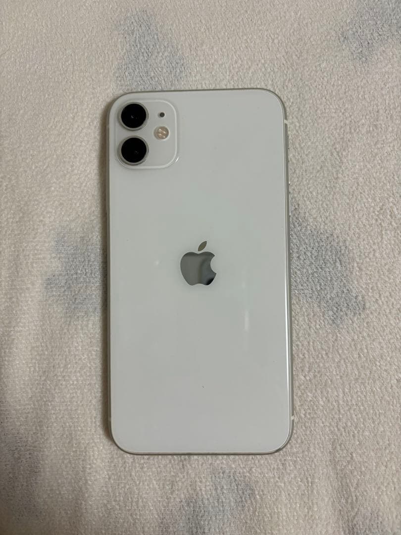 iPhone11 128GB ホワイト SIMなし