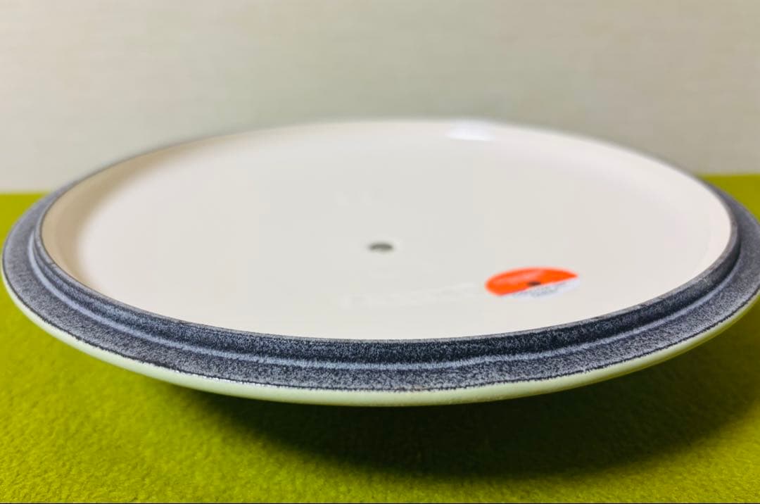 【新品未使用】 ル・クルーゼ　ココット・ロンド 22cm ワサビ