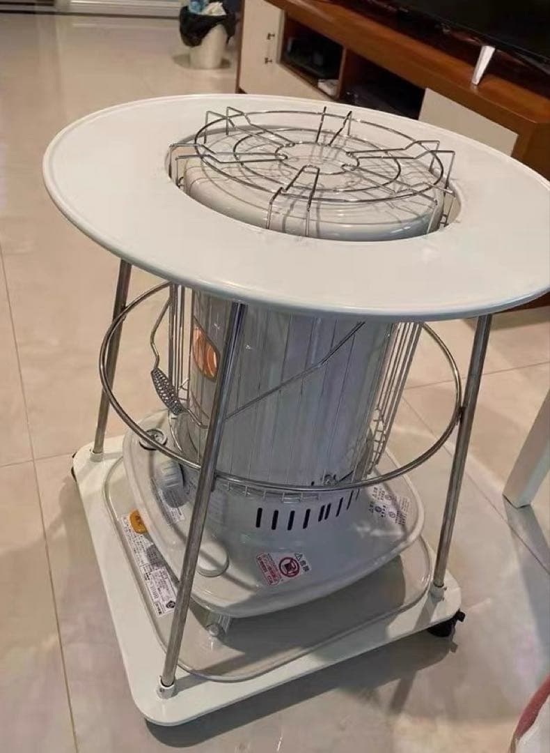 KS-67H トヨトミ石油ストーブ テーブル　キャスター付き