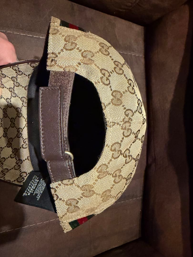 グッチ　GUCCI キャップ　レディース