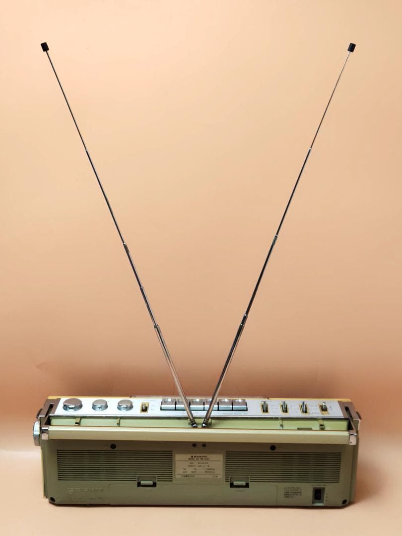 【ジャンク】 SANYO ラジカセ MR-U4SX ラジオのみ動作 昭和 レトロ
