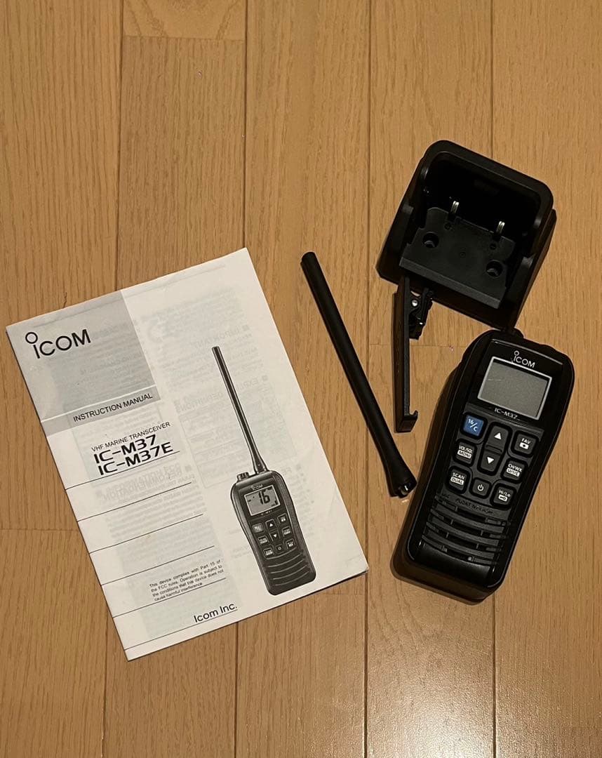国際VHFトランシーバー　IC-M37