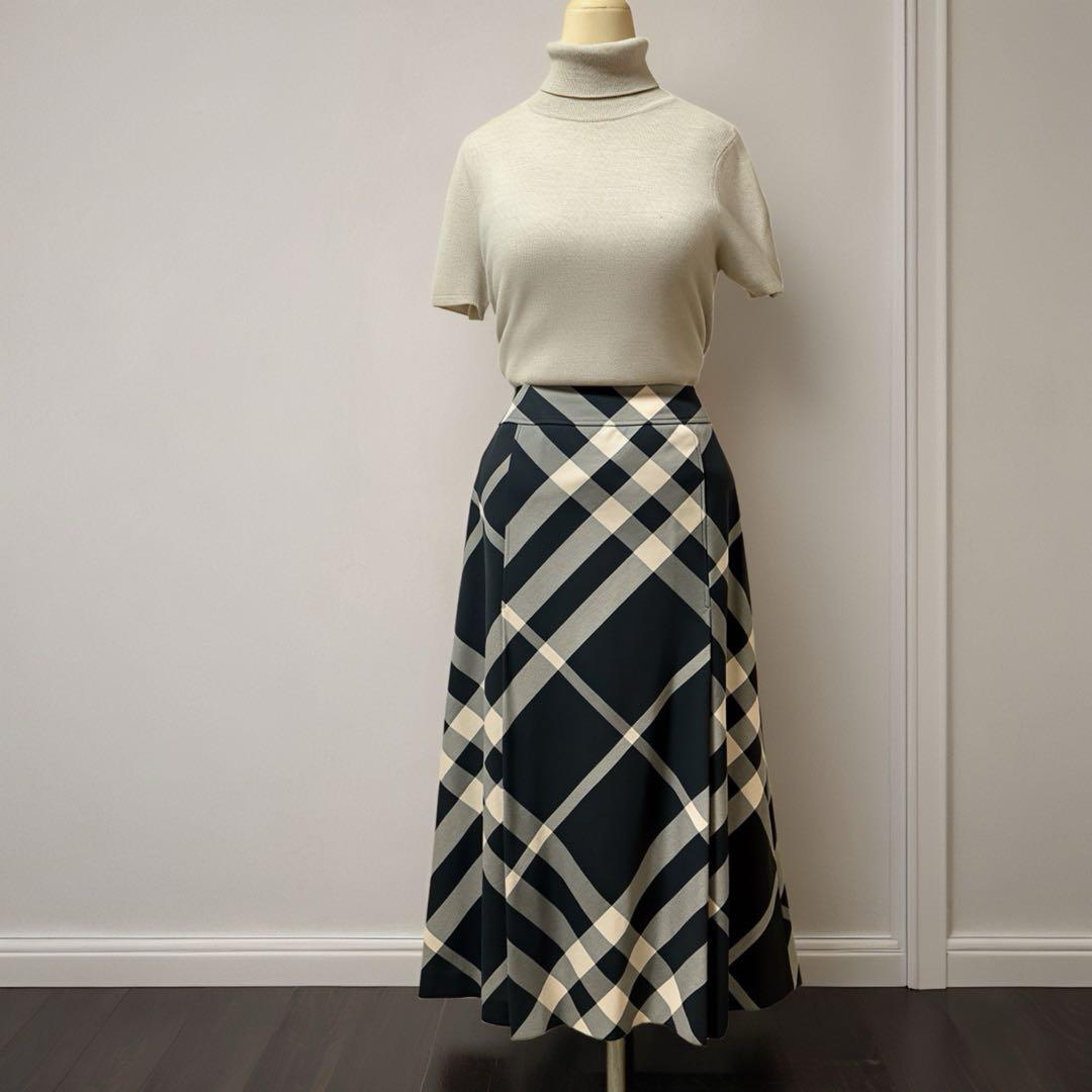 極美品 バーバリーメガチェック ボックスプリーツロングスカート 13号 XL