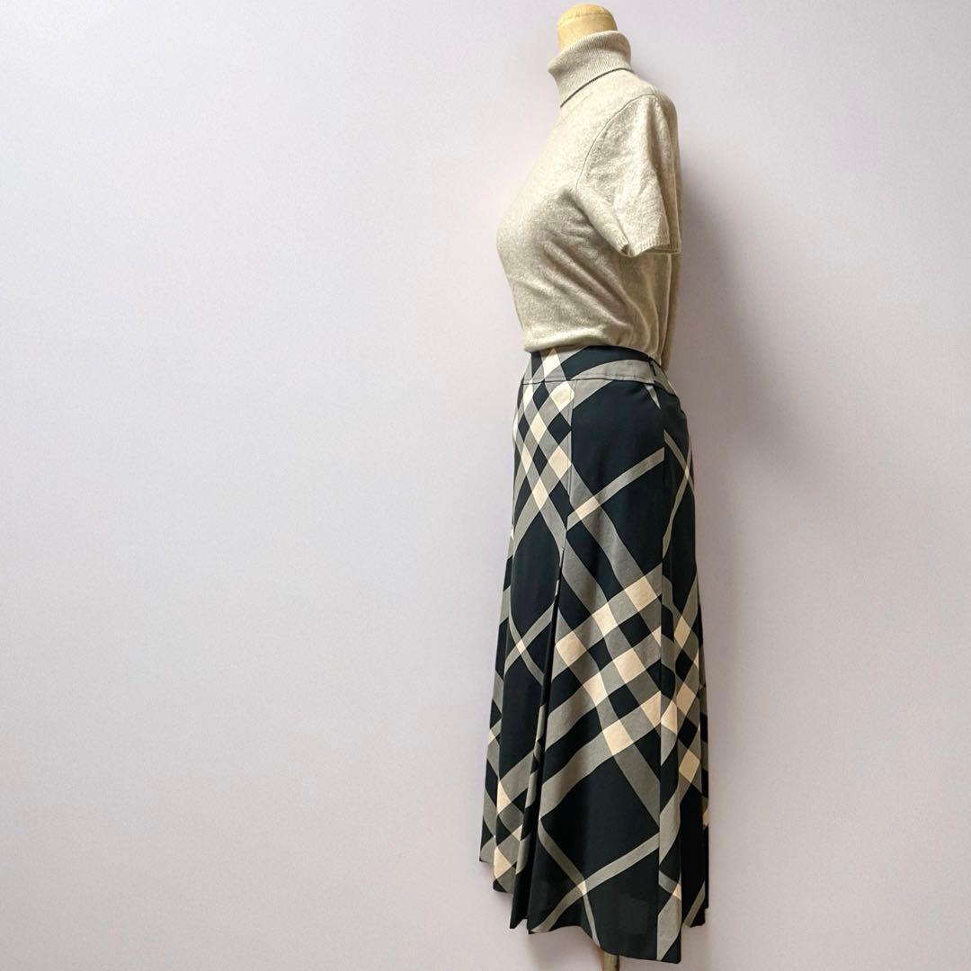 極美品 バーバリーメガチェック ボックスプリーツロングスカート 13号 XL