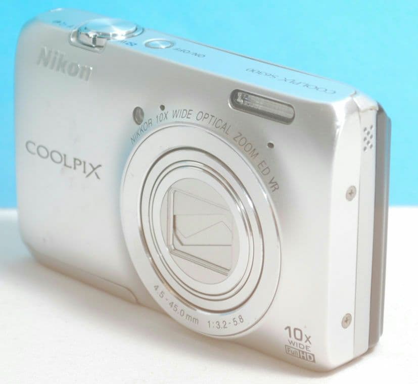 NIKON S6300 ボディ　送料無料