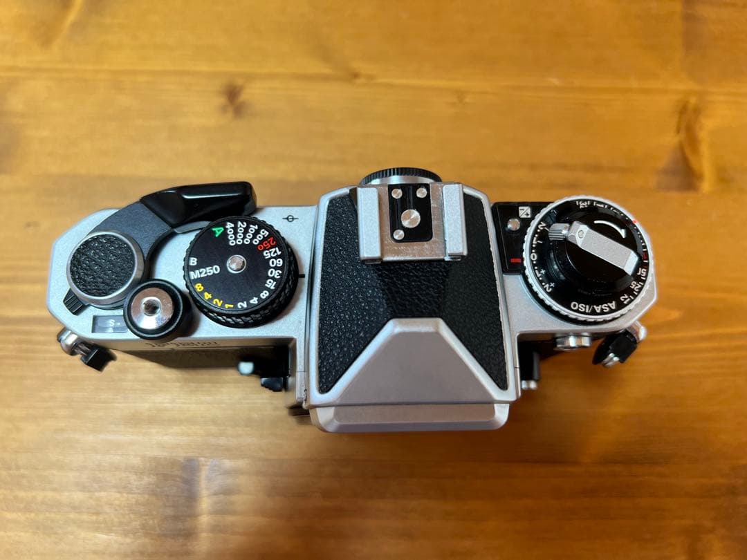 Nikon FE2 一眼レフカメラ　ジャンク