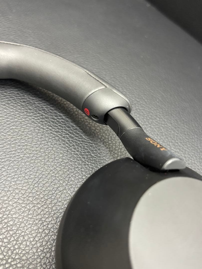 SONY WH-1000XM5ワイヤレスヘッドホン ブラック ケース付き