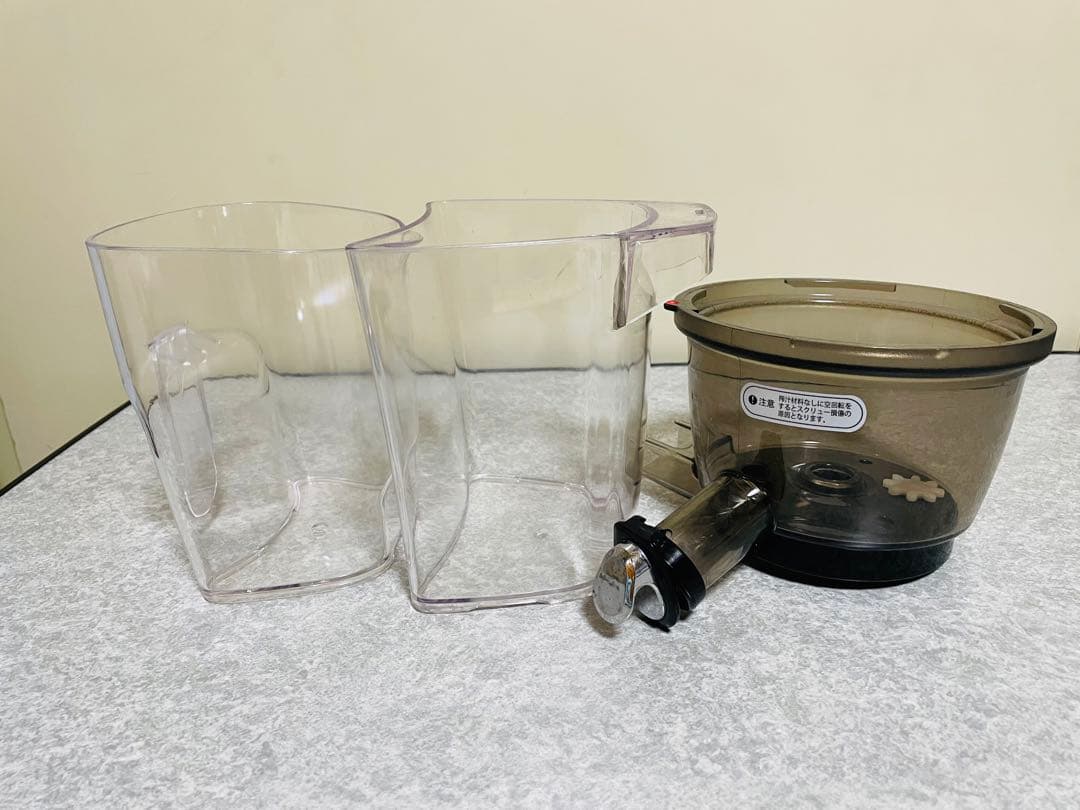 クビンズ　ホールスロージューサー　EVO-800 ジューサー