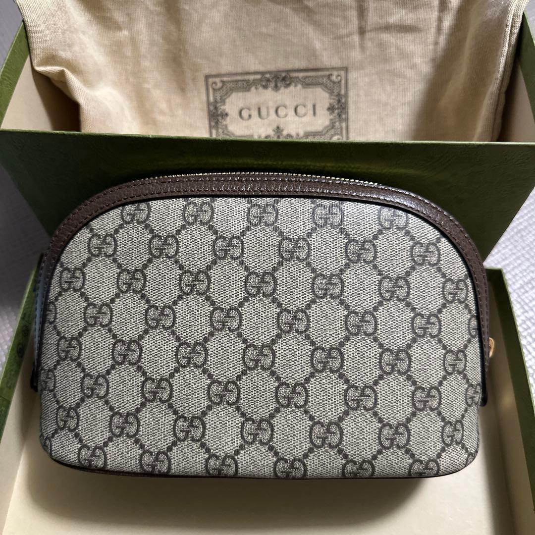 GUCCI グッチ　ポーチ　新品未使用