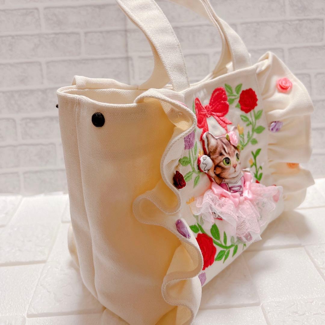 あ*き様 new✩ コヤンイサムチョン フリル＆刺繍の贅沢トートバッグ サンダー