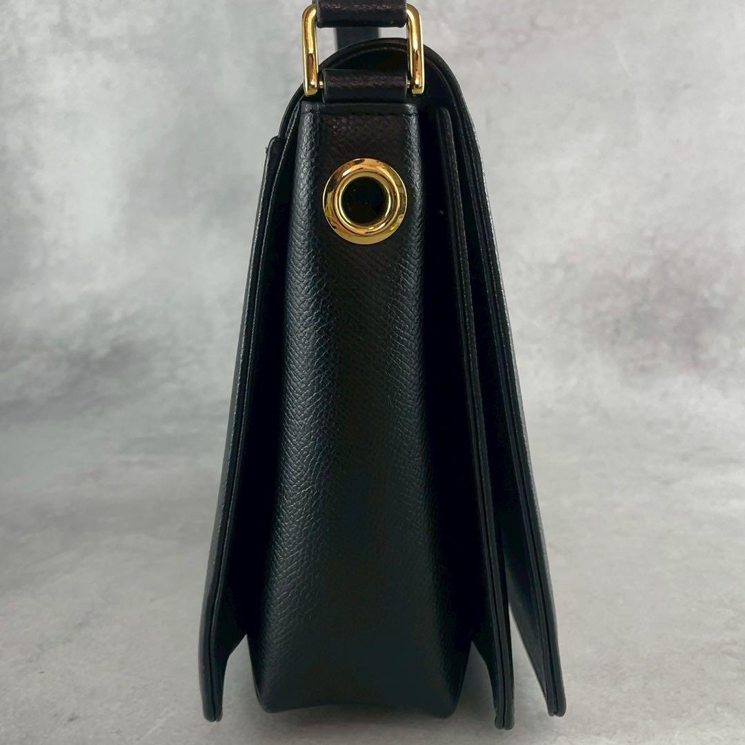 【極美品】ヴァレンティノガラバーニ メッセンジャーバッグ ショルダー ロゴ 黒