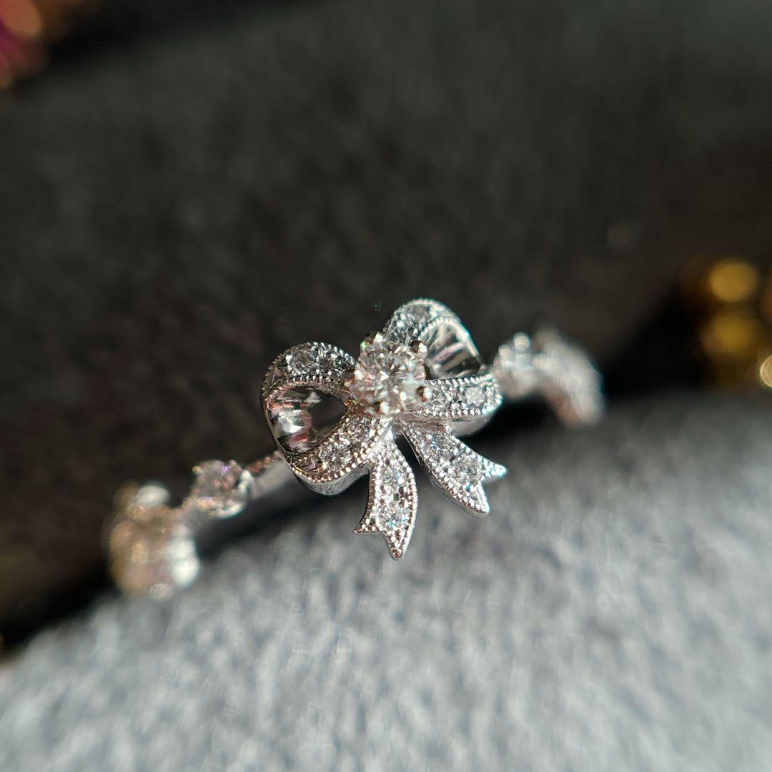 Abheri プラチナ リボン ダイヤモンド リング