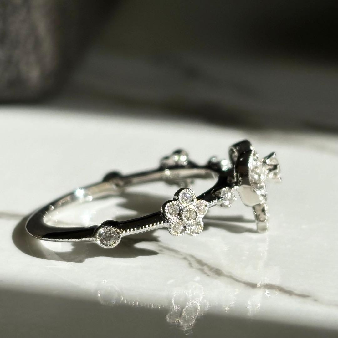 Abheri プラチナ リボン ダイヤモンド リング