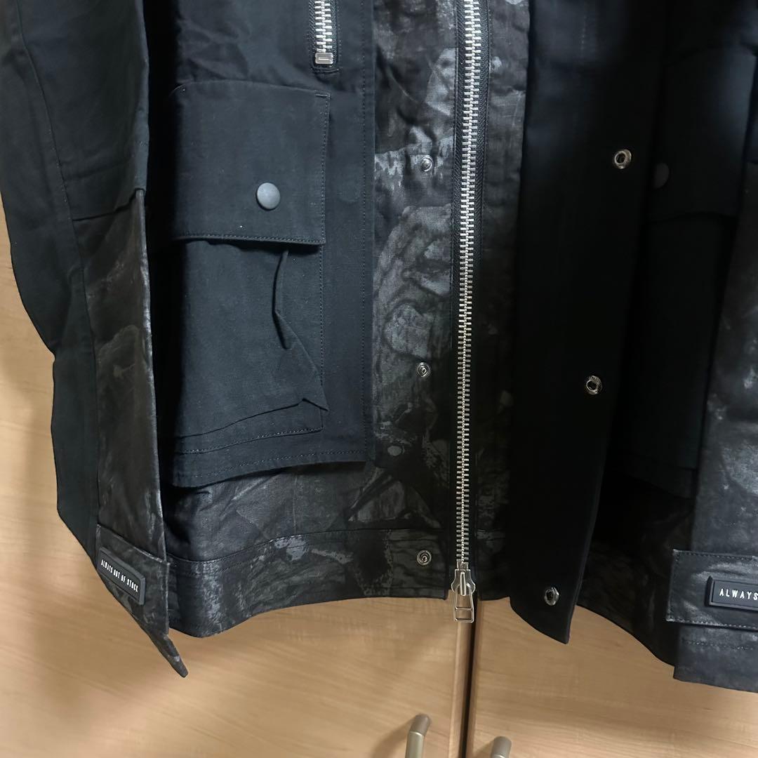 専用ALWAYS OUT OF STOCK 迷彩柄 マウンテンパーカ